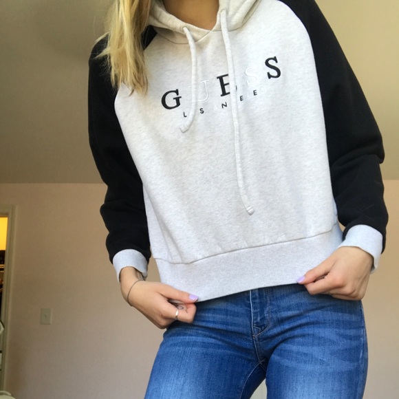 Guess Sweaters - Guess Sweatshirt